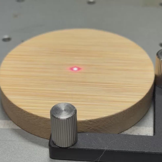 Ouvre-bouteille magnétique bambou — vidéo produit